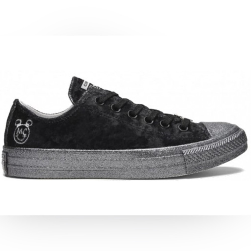 Black and Gray Women's Sneakers